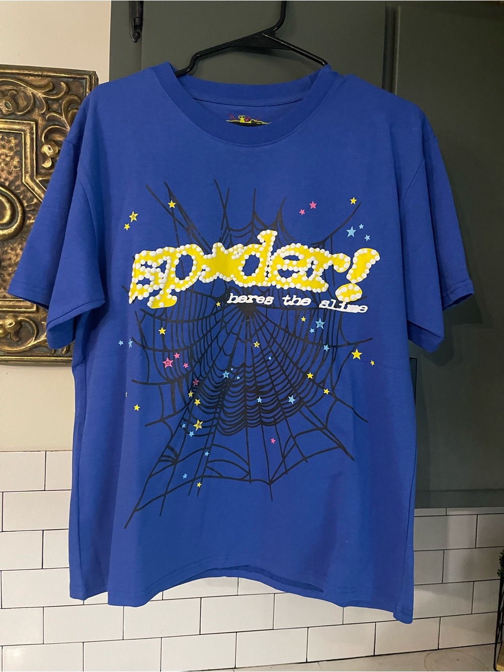 Men’s Graphic Design Tee Size S.